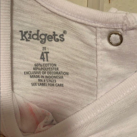 Cute little girl outfit. - Picture 5 of 5